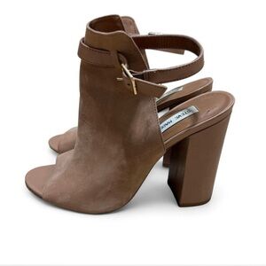 Steve Madden Tan Open-Toe Block Heels